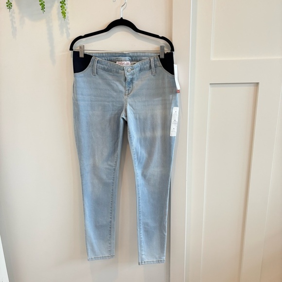 Isabel Maternity by Ingrid & Isabel NWT Size 8 Skinny Jean Side Panel 29" Inseam - Picture 1 of 8